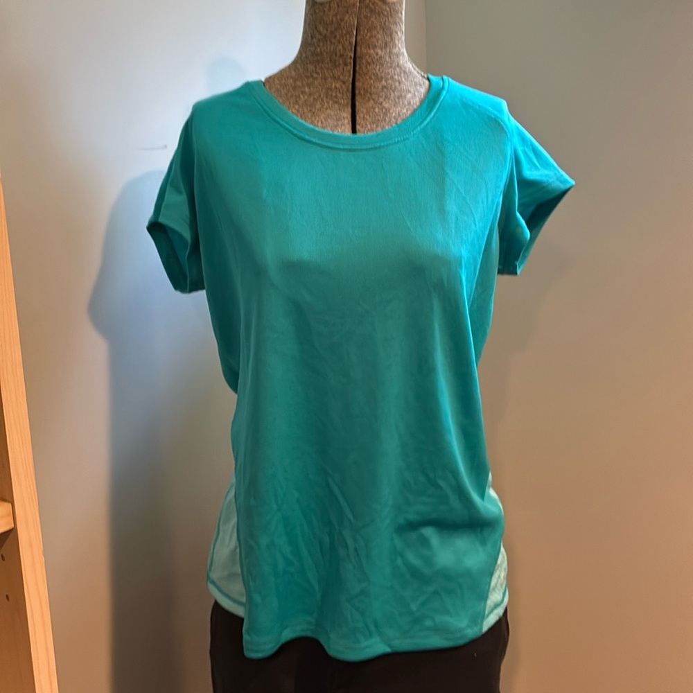 💜 4/$20 - Champion Duo Dry Color Block Workout Top